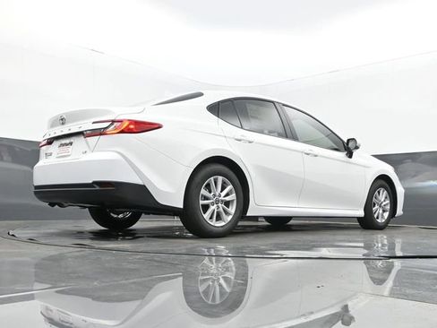 New 2026 Toyota Camry LE FWD image 24