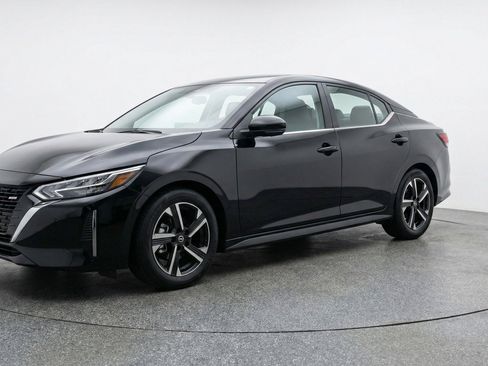 Used 2025 Nissan Sentra SV FWD image 3