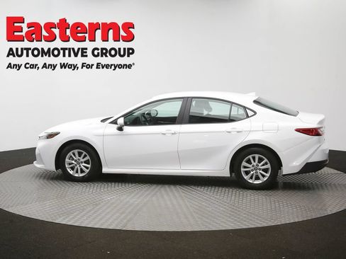 Used 2025 Toyota Camry LE FWD image 61