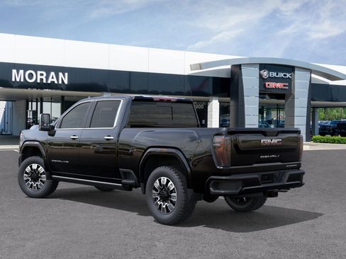 New 2026 GMC Sierra 2500 Denali w/ Denali Reserve Package image 6