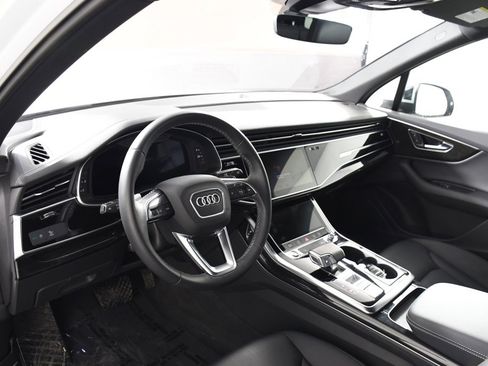 Used 2025 Audi Q7 2.0T Premium image 12