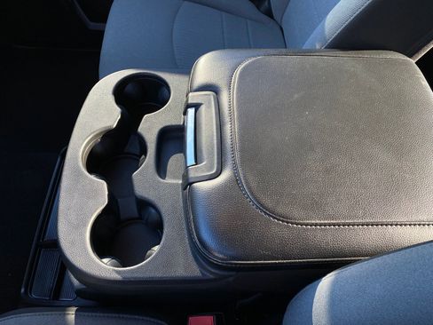 Used 2023 RAM 1500 Classic SLT image 18