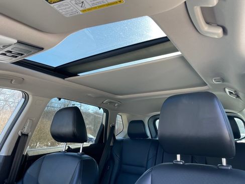 Certified 2023 Nissan Rogue SV w/ SV Premium B Package AWD/4WD image 7