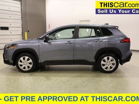 Used 2025 Toyota Corolla Cross L FWD image 4