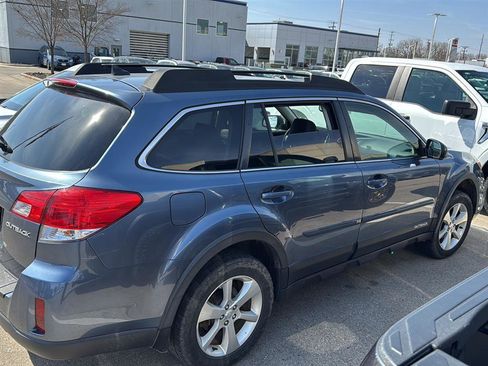 Used 2014 Subaru Outback 2.5i Limited image 16