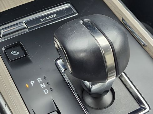 Used 2024 MAZDA CX-90 Plug-In Hybrid w/ Preferred image 33