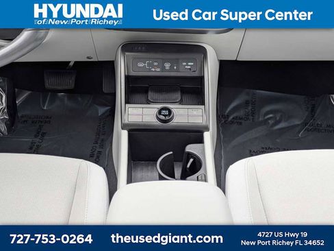 Used 2024 Hyundai Kona SEL w/ Convenience Package FWD image 21