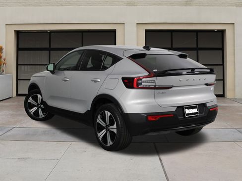 Certified 2023 Volvo C40 Recharge Core w/ Climate Package image 2