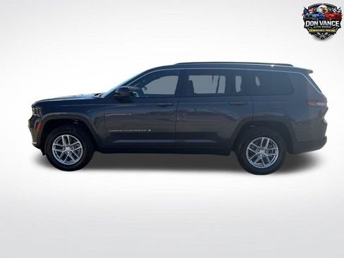 Certified 2025 Jeep Grand Cherokee L Laredo w/ Luxury Tech Group I AWD/4WD image 2