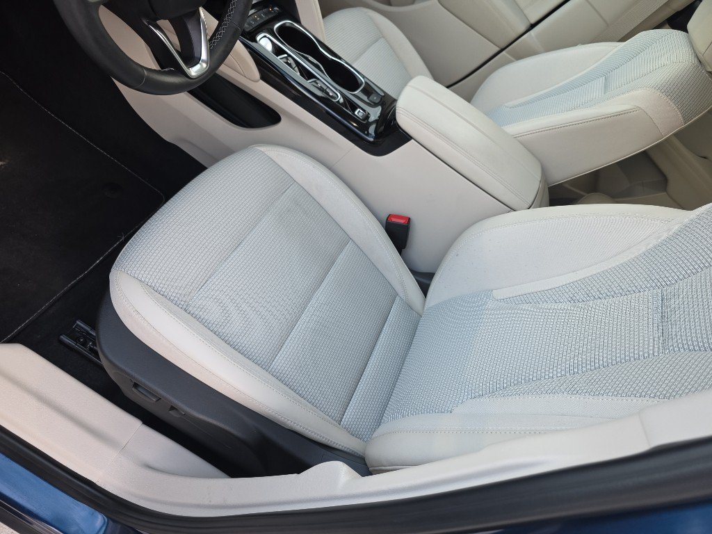 Used 2023 Buick Envision Preferred AWD/4WD image 13
