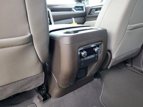 New 2026 GMC Yukon Elevation RWD image 32