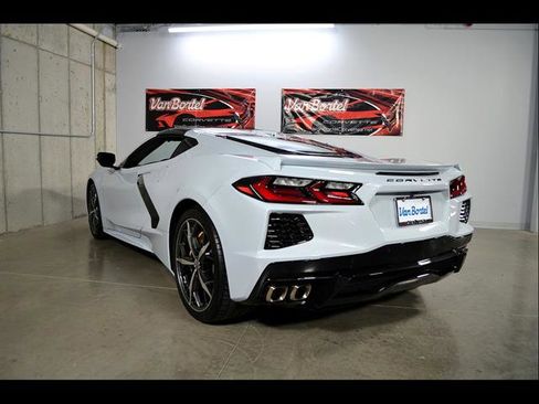 Used 2024 Chevrolet Corvette Stingray Premium Cpe w/ 3LT RWD image 5