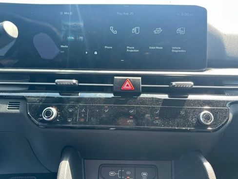 Certified 2026 Kia Sportage LX FWD image 9