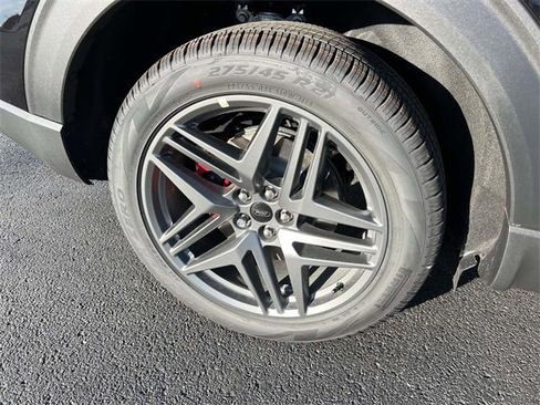 New 2026 Ford Explorer ST-Line w/ ST-Line Street Pack image 10