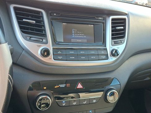 Used 2017 Hyundai Tucson SE image 28