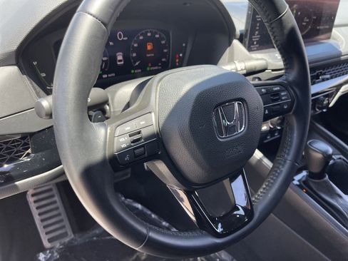 Used 2023 Honda Accord Sport image 14