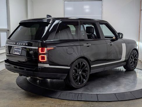 Used 2022 Land Rover Range Rover Autobiography image 9