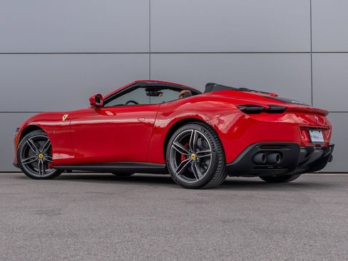Certified 2024 Ferrari Roma Spider RWD image 11