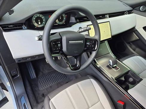 New 2026 Land Rover Range Rover Evoque Hoxton AWD/4WD image 3