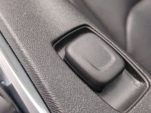 Used 2016 Chevrolet Camaro SS image 32