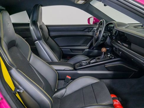 Used 2022 Porsche 911 GT3 RWD image 25
