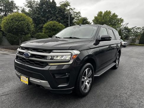 Certified 2023 Ford Expedition XLT AWD/4WD image 9
