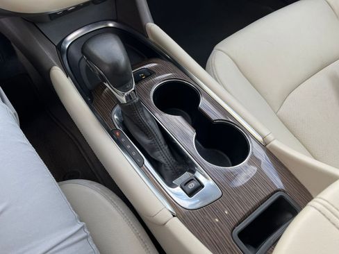 Used 2024 Chevrolet Malibu LT image 40