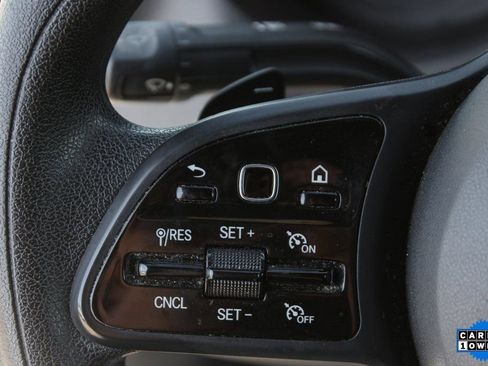 Used 2021 Mercedes-Benz Sprinter 144 Cargo image 17