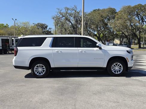 New 2026 Chevrolet Suburban LS w/ Max Trailering Package RWD image 7