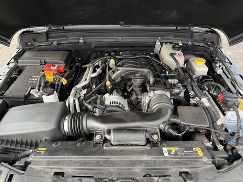 Used 2022 Jeep Wrangler Willys image 12