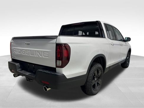 New 2025 Honda Ridgeline Black Edition image 5