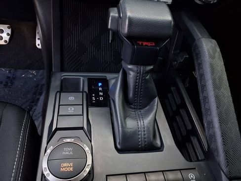 Used 2024 Toyota Tacoma TRD Sport RWD image 12