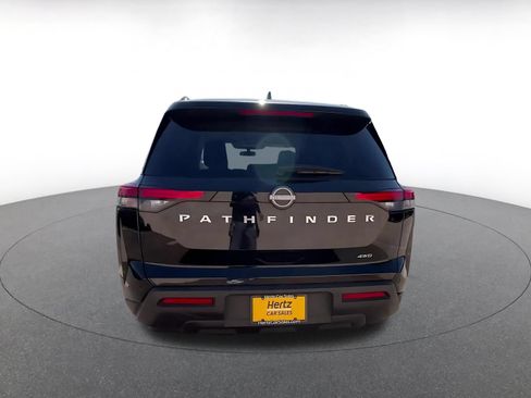 Used 2025 Nissan Pathfinder SV AWD/4WD image 12