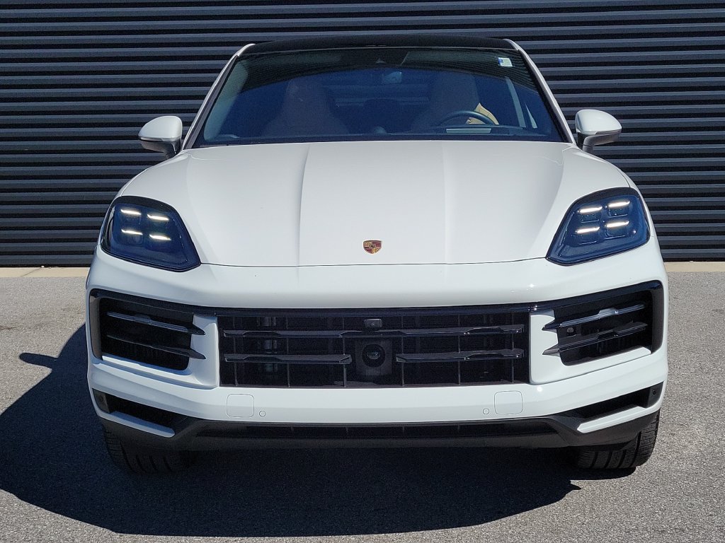 Certified 2026 Porsche Cayenne Coupe AWD/4WD image 10