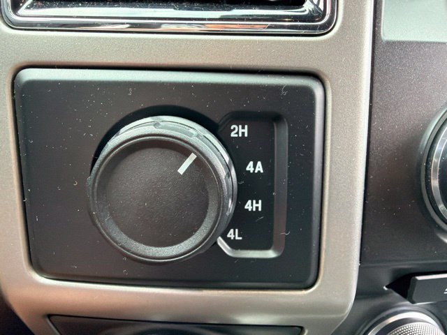 Used 2018 Ford F150 Lariat w/ Equipment Group 502A Luxury AWD/4WD image 10