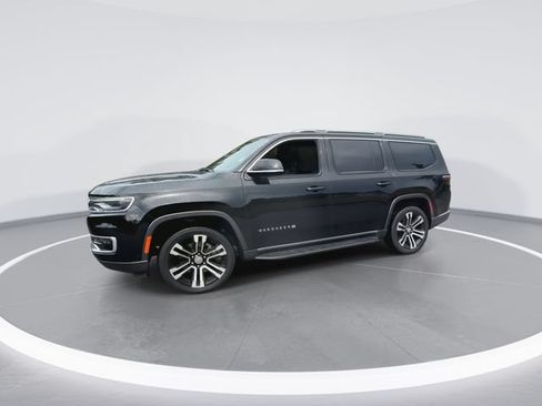 Used 2022 Jeep Wagoneer Series I AWD/4WD image 6