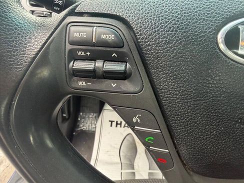 Used 2018 Kia Forte LX w/ LX Rear Camera Package FWD image 16