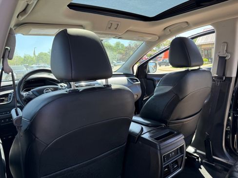 Used 2023 Nissan Murano Platinum image 18