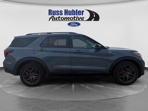 Used 2025 Ford Explorer ST-Line w/ Premium Package AWD/4WD image 8