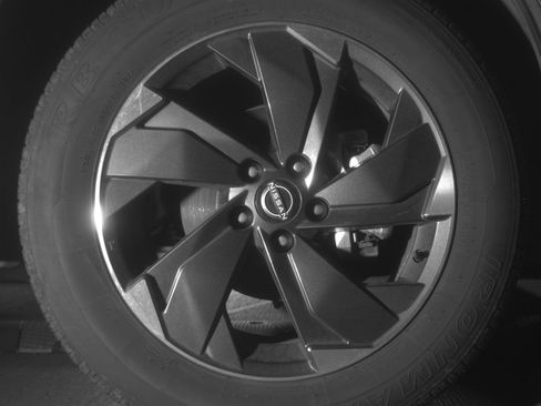 Used 2025 Nissan Rogue SV image 13