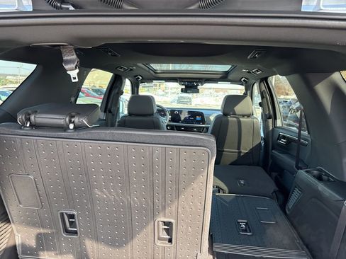 New 2026 Chevrolet Tahoe Premier w/ Sun And Tow Package AWD/4WD image 9