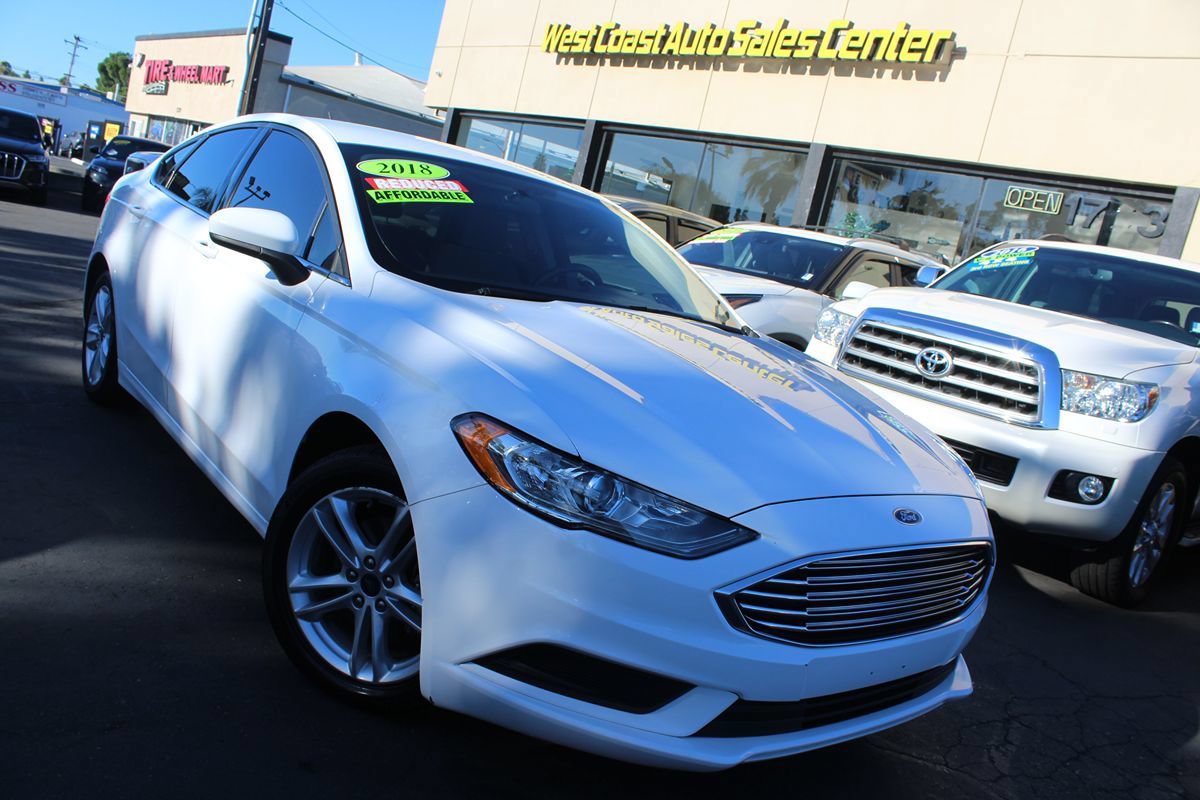 Used 2018 Ford Fusion SE FWD image 31