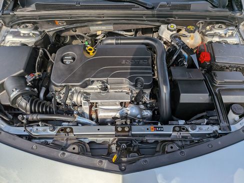 Used 2024 Chevrolet Malibu LT FWD image 36