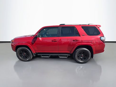 Used 2023 Toyota 4Runner SR5 image 6