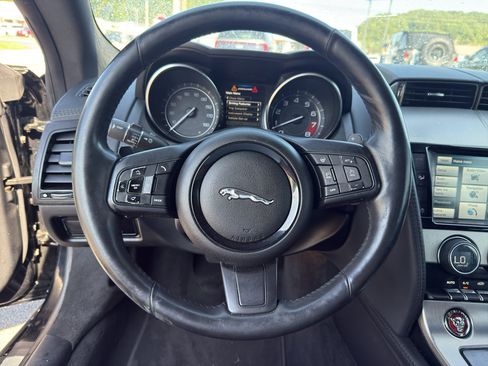 Used 2015 Jaguar F-TYPE Coupe RWD image 13