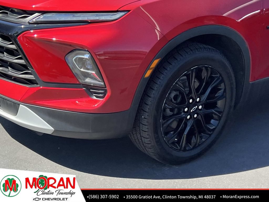 Certified 2024 Chevrolet Blazer LT w/ LPO, Black Grille Bar Package FWD image 10