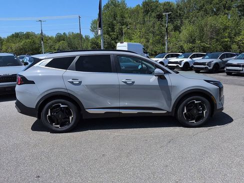 New 2026 Kia Sportage EX FWD image 2