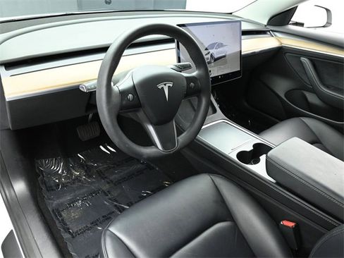 Used 2022 Tesla Model 3 Long Range image 10