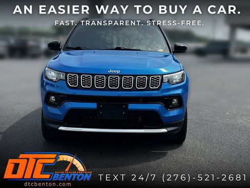 Used 2025 Jeep Compass Limited AWD/4WD image 2