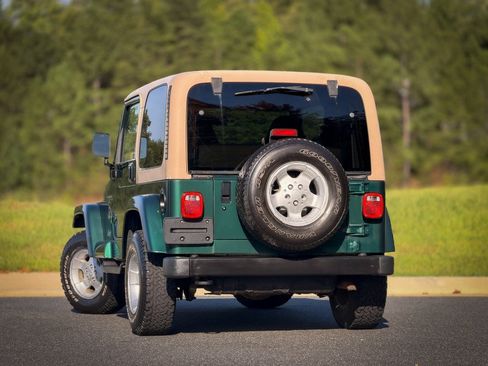 Used 2000 Jeep Wrangler Sahara AWD/4WD image 8